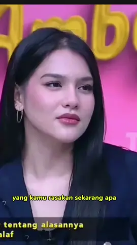 Kisah Mualaf seorang Davina Karamoy.. Davina Karamoy di Pagi-pagi Ambyar, Ternyata Davina adalah seorang Mualaf.. #davinakaramoy #iparadalahmaut #pagipagiambyarttv #mualaf #dewipersik #rianibram #nassarsungkar #carendelano #takselalalumemiliki #lyodra #devamahenra #michelleziudith review film ipar adalah maut 