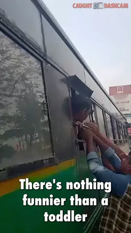 Man Gets Head STUCK in Bus Window 🚌 🤦 #CODC #CaughtOnDashcam #safety #roadsafety #dashcamvideos #dashcamvideosuk #caughtoncamera #drivesafe #dashcam #dashcamera #dashcamuk #ukdashcam #baddrivers #baddriversoftiktok #baddriving #funny #fails #fyp #fypシ #viral
