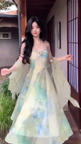 Blovelan lúc nào cũng đầy mẫu xinh🥹 #linhhanfu #suonxam #vayxinh #hanfu #douyin #xuhuong #fyp #viraltiktok 