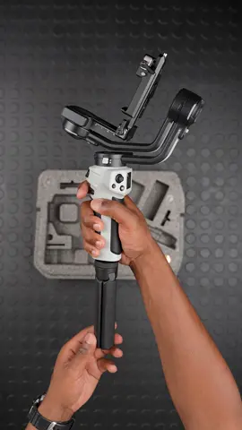 The Cinepeer Weebill 3E is my new favorite camera stabilizer.  Stabilize your shaky camera footage.  It’s small, compact, lightweight & gives me the perfect balance to my stabilized my camera footage.  💥 10 out of 10 @ZHIYUN @CINEPEER 👌🏾 Enjoy 10% off with this code: ZYWB3E10LXL A 10% in-store discount combined with an additional 10% creator discount for the month of June 2024. That’s 20% off! 🤯  Link in Bio #camerastabilizertech #zhiyun #cinepeer #gimbal #weebill #stabilizedfootage #filmmaker #videographer #cinematographer #contentcreators #shakyfootage #productvideography