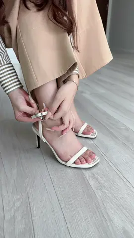 Unboxing giày cao gót 9 cm 😍 #junogiaytui #giaycaogot #sandals #giaydep 
