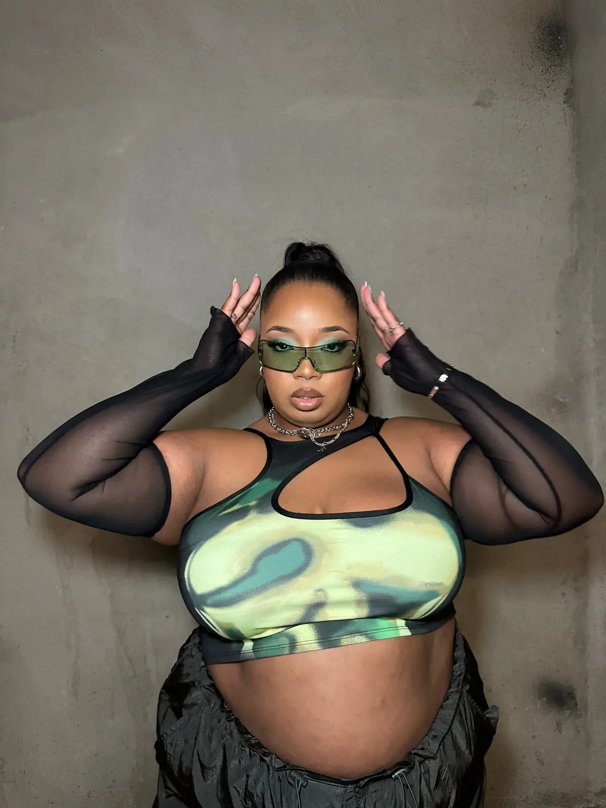 obsessed with the galm by @Bow Telphy ✨  I love working with other creatives. I love when i can just be the muse & let them play. #glam #makeup #fullglammakeuplook #beauty #lamakeupartist #narscosmetics #maccosmetics #fentybeauty #patmcgrathlabs #makeuplover #allthingsbeauty 