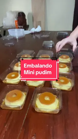 Vem embalar comigo os mini pudins!? 😍 #pudim #pudimdeleitecondensado #sobremesafácil #culinaria #doces 