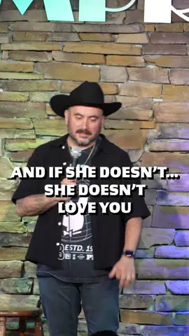 Does she love him or nah?! 🤣 #jokes #comedy #standup #shorts 