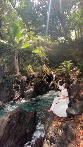Suatu tempat yang indah di #ternate #malukuutara .. ada yang tau nama spot cantik ini ?? #ceritastjo 