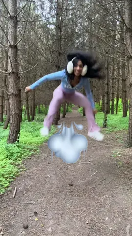 Ive never seen anyone jump this high seriously its talent and as someone of my high, I think I deserve a Grammy #fyp #foryou 