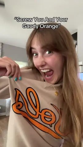 Go Big Orange🍊 #tennessee #volunteers #vol #volfan #tennesseefan #vfl #gbo #orange #white #tennesseeorange #universityoftennessee #knoxville #college #baseball #collegebaseball #baseballfan #collegeworldseries #WorldSeries #sports #sportsfan #sportstiktok #sportstok #womeninsports #ncaa #foryou 