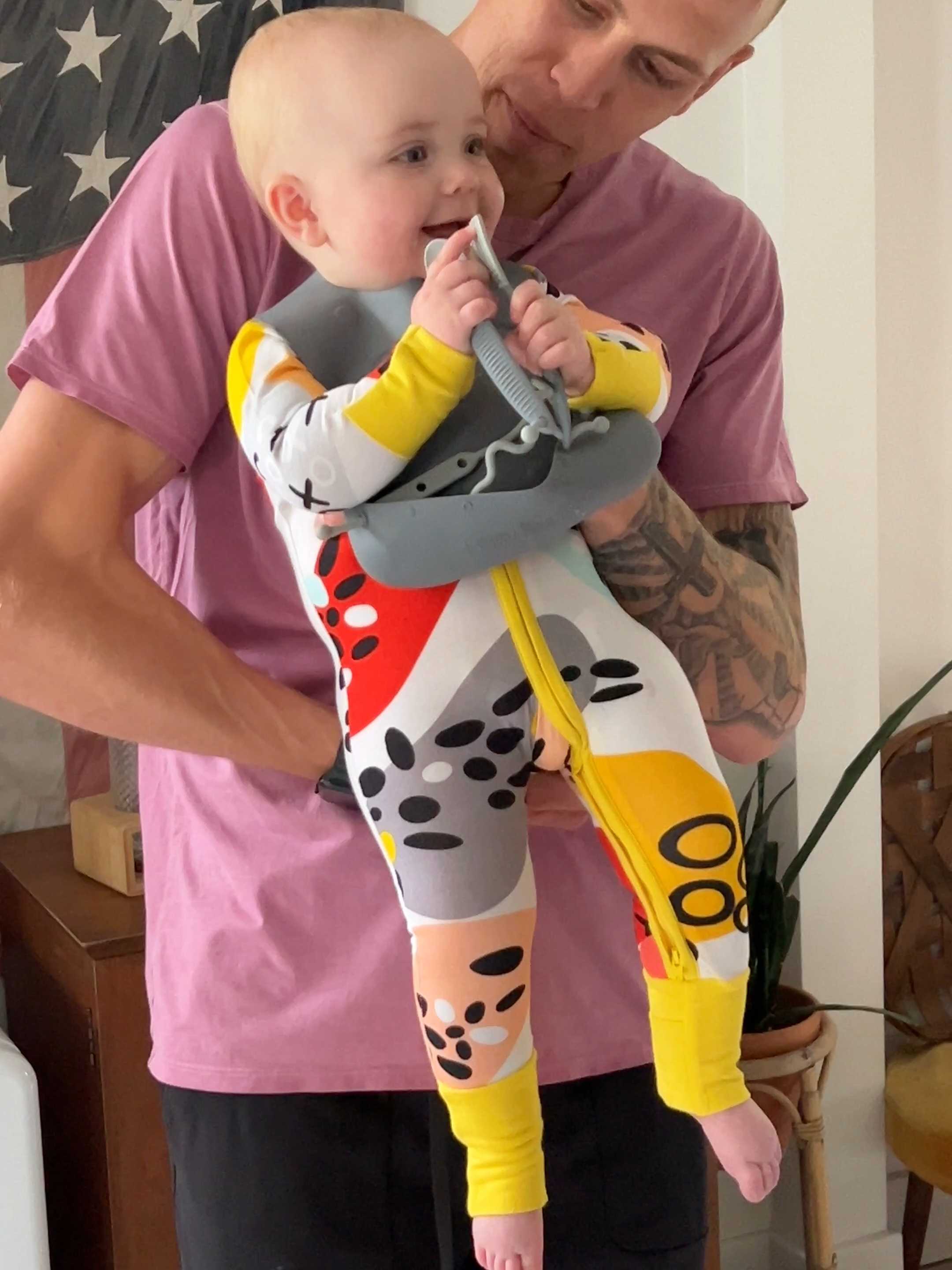 Celebrating Father's Day with special moments! See how our products help make memories. 🧡👨‍👦