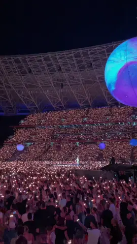 #coldplay #fixyou #budapest 