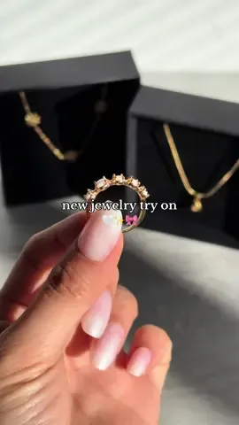 these ✨gems✨ from @Beautiful Earth Boutique are totally chic!! use my code ANGELAAAA25 to save #goldjewelry #tryonhaul #waterproofjewelry #jewelrytiktok #jewelry 