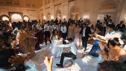 When the groom is lit 🔥  . . #Cloverleefilms #Srilanka #weddingvideographer #Destinationwedding #Dance #Bride #Groom @