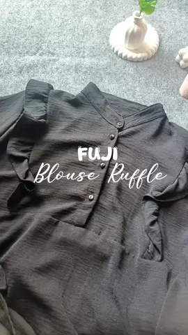 outfit simpel cocok ke acara apa aja🥰 #blouse #blousewanita #blouseruffle #outfit #OOTD 