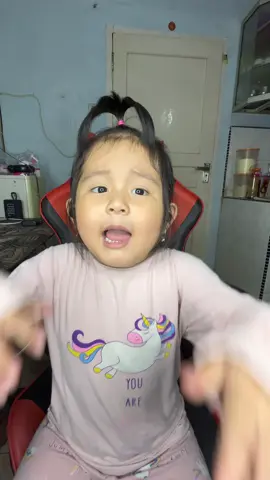Papi kelsey nangis pas nonton filmnya,ada yang udah pernah nonton?? 😢  #foryou #singing #mandarin #baby #funny #fun #cover #lucu #happy #cute 