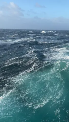🌊 #lifeatseaseaman #seaside #ocean 