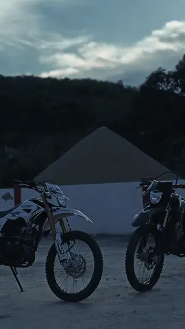 dua sahabat ada kah? #crf #crf150l #fyp #kalimantanbarat #cinematic 