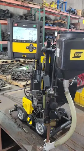 testing out the new equipment love the easy set up @ESAB North America #esab #training #weldingmachine #millerelectric #lincolnelectric #weldingporn #houstontexas #automation #foryoupage #workingdadlife #weldingtiktok #esabwelding 