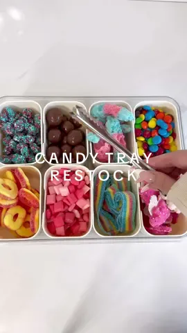Babysitter snack tray 🫶🏻🍭  @Trü Frü #trufrupartner #candyrestock #asmr #asmrsounds #satisfying #asmrrestock #snacklebox #candytray #preppy 