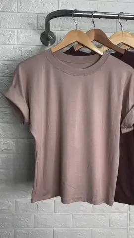 Blusa Manga Japonesa Perfeita ♥️ ✅Tecido Viscolycra  ✅Tamanho Único (38/44) . . . . Consultar cor disponível #t-shirt #basica #look 