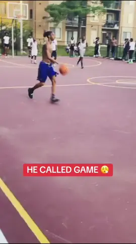 Snatched his ankles 😮‍💨🔥 #anklebreaker #crossover #crossovertok #basketball  (via liltre_03/IG)