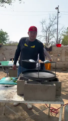 Una machaquita con huevo mi gente al estilo chabelon 🧅🌶️🫑👌#viral #paratii #cocina #chabelon #compachabelon #rancho 