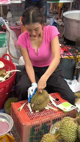 Beautiful Girl Selling The Sweetest Durian Fruit in Thailand #durian #fyp #viral @ทุเรียนคุณเบนซ์ DurianMr.Benz  📍DurianMr.Benz  189 14 Wat Yai, Nai Khlong Bang Pla Kot, Amphoe Phra Samut Chedi, Chang Wat Samut Prakan 10290 ⏰ 5pm open