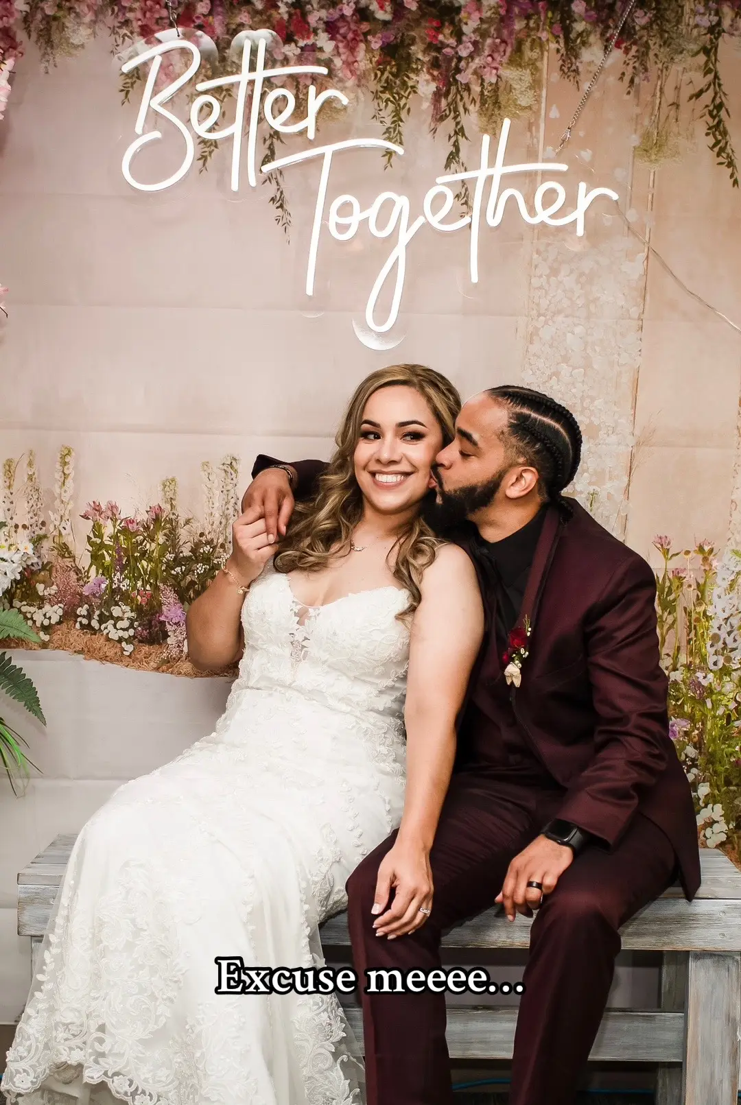 #excuseme #pregnanttiktok #babynumber2 #MomsofTikTok #2under2 #familyof4 #familia #pregnant #photography #familyportrait #photoshoot #maternityphotoshoot #familyphotos 