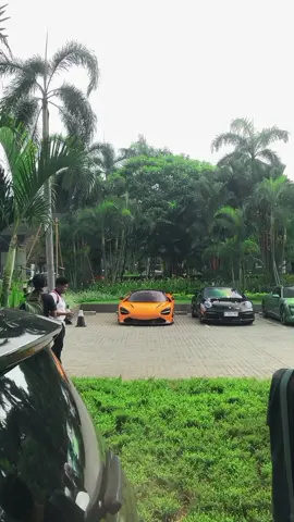 mclaren lu se ceper apa bos?? #jakarta #mclaren #720s #cars #carsoftiktok #fyp #syabilmatt 