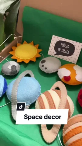 Im sure I’m saying decals wrong here 😂 My solar system garland is hours of hand stitched joy using vegan friendly felt with my flat felt rockets being the oerfect partner for applying directly to the wall with BluTack.  These are both available in the Space Decor section of my Etsy shop: www.forgedinfables.etsy.com ✨ #spacedecor #space #solarsystem #spacetheme #spacenursery #spaceforkids #nasa #nasakids #astronaut #littleastronaut #spacelover #feltdecor #nurserydecor #kidsroomdecor #childrensroom #kidsroom #giftsforboys #giftsforgirls #giftsforkids 
