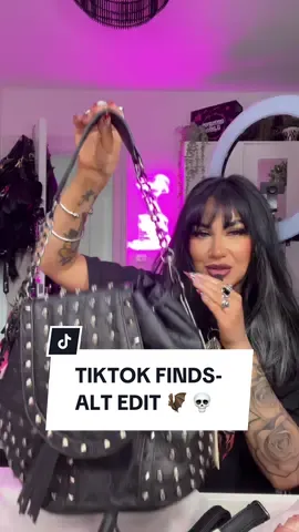 Thank me later 🥹🖤  #tiktokmademebuyit #summersale #handbag #whatsinmybag #haul #unboxing #altgirls #altaccessories #altgirl #altfashion #girlswithtattoos #grwm 