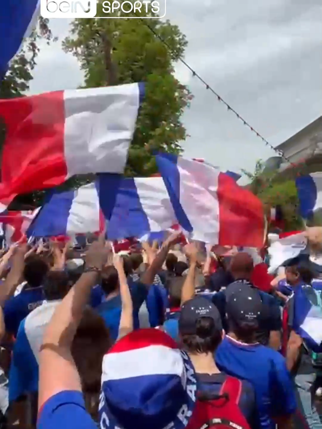 🇫🇷🔥 Les supporters des Bleus sont déjà bouillants avant le match face aux Pays-Bas ! #EURO2024 #beINEURO2024 #NEDFRA #France #Football #Foot #Sport #SportsTikTok