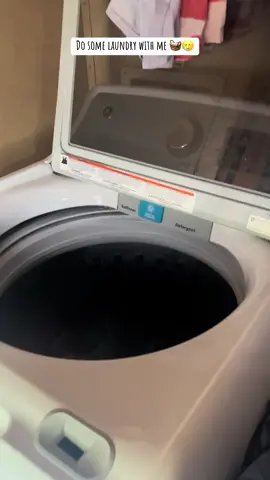 What day do yall do laundry? I try to do a load a day or do it all on friday 😅🧺