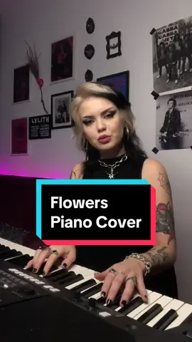 Minha versão em piano de Flowers ✨ #flowers #mileycyrus #mileycyrusflowers #flowerscover #cover #fy #fyp #singer #goth #gothgirl 
