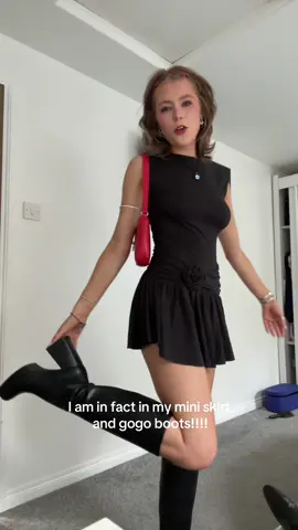 Sorry i am posting this outfit a lllot