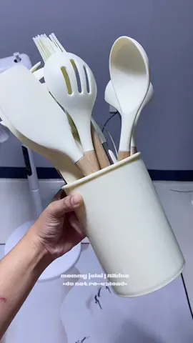 Replying to @Elizabeth. Closet ito na mi dont cry na😂🤍 #kitchenutensils #kitchenutensil #kitchenutensilset #householdproducts #householdgoods 