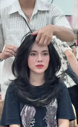 Tại Anh Đẹp Trai Mà #salonhoangwy55phanhuyich #xuhuong #Uốn_bồng_bềnh #chuyênuốnlayer #uốnlayertầngcao #uốnlayertầngcao 