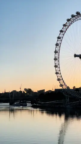 London ❤️ #londonmoments #london #londoncity #londontown #london4all #londonvibes #londonbylondoners #visitlondon #londonlove #iconiclondon #londonlife #londoneye #bigben #towerbridge 