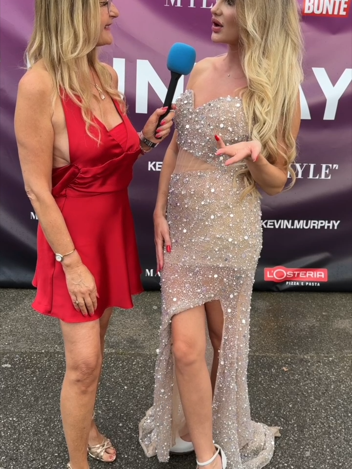 Perfect Runway by Myle 2024 am Red Carpet vor dem Zenith: interview Barbara Osthoff mit Linda Vaterl @perfect.runway #perfectrunway #zenith #zenithhalle #lindavaterl #barbaraosthoff #fashion #mylefestival #fashionistas #fashiontiktok #beauty #beautytok #fashiontok #fashionlover #fashionable #style #stylishpeople #modebewusst #motorwelt #motorworldmünchen #motorweltmünchen #fashionweek #fashionshow #fashionmarketing #kidocouture