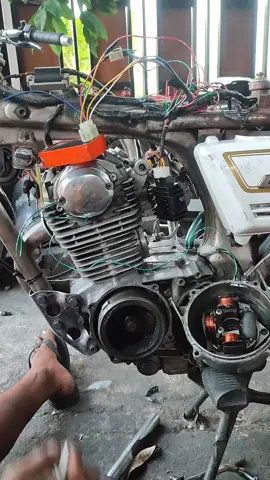 gl 100 pengpian ac rubah ke pengapian dc  #userherexjatim #mekaniktiktok #mekanikindonesia #herex #mekanikmotor #userherex #herexjatim1200m 