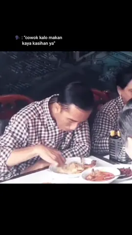 pak jokowi🥰 #jokowi #jokowidodo #lyodra #takselalumemiliki 