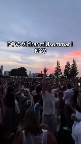 Midsommar i new york🥹🫶🏻🌸💐🇸🇪 #midsommar 