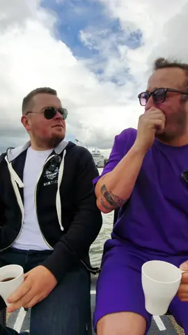 Männer die aufs Wasser starren - Outtake #männerdieaufswasserstarren #mdaws #ribtide #comedy @Fry High 