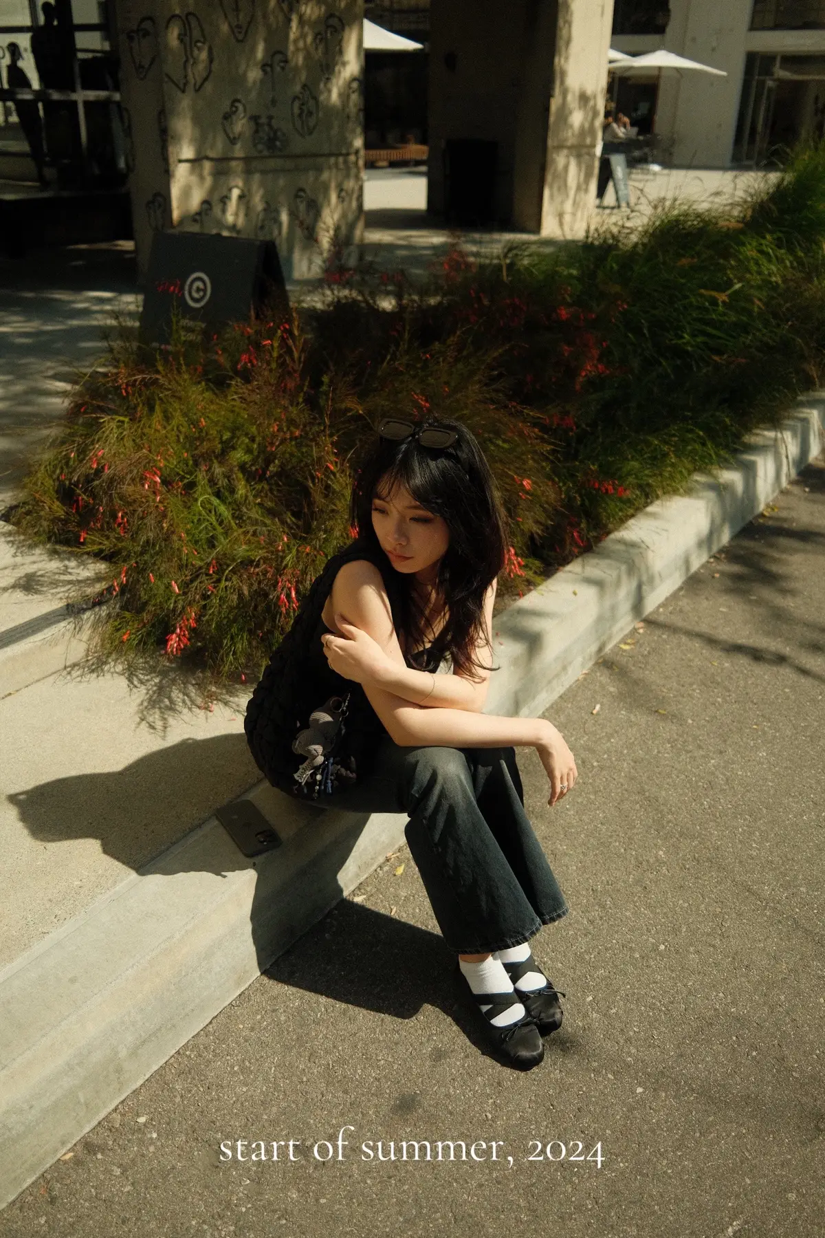 <3