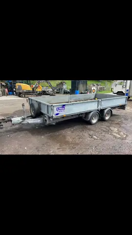 So a year ago starting back with my ole landrover and slowly adding and building up the business plant aquired so far 10/6ft plant trailer 15plate transit 14/6ft dropside trailer low hours atlas copco compressor 55mm grundomat mole 65mm grundomat mole 75mm grundomat mole 2x trench rammers 16”flatplate countless handtools next steps a new yard keep your eyes peeled the future is looking brighter already hard work pays off #Scotland #lovethejob #watermainsrepair #drains #prydewateranddrainageltd #inandout #trenchless #deepdigger #water #flowing #perth 
