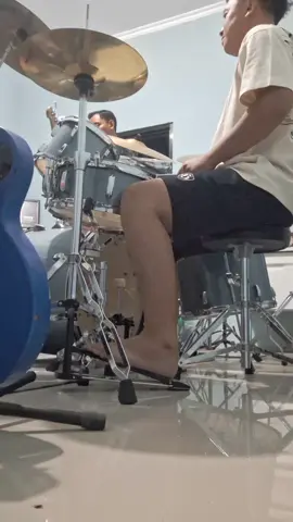. J-Rock ~ Lepaskan diriku. #lepaskandiriku #drumcover 