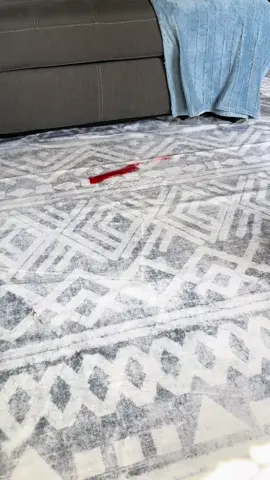 If you’re looking for a beautiful and soft area rug, I highly suggest this one! Thank you @MontVoo Rugs !! 🖤 #montvoorugs #arearugs #boho #neutralaesthetic #CleanTok #momcontent #momtok #MomsofTikTok #CleanTok #cleanwithme 