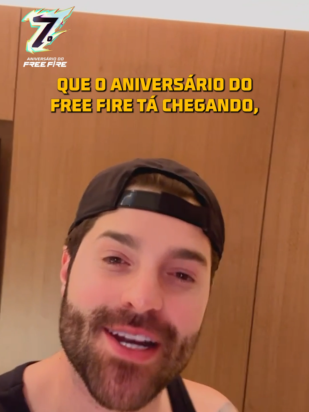 E aí, tropa! Tão sentindo a energia? O Aniversário do Free Fire tá chegando, e é claro que o @alok tá na festa! Tá chegando hein, em julho. Marca no calendário pra não perder! 😎🥳 #freefire #freefirebrasil #FreeFire7 #alok