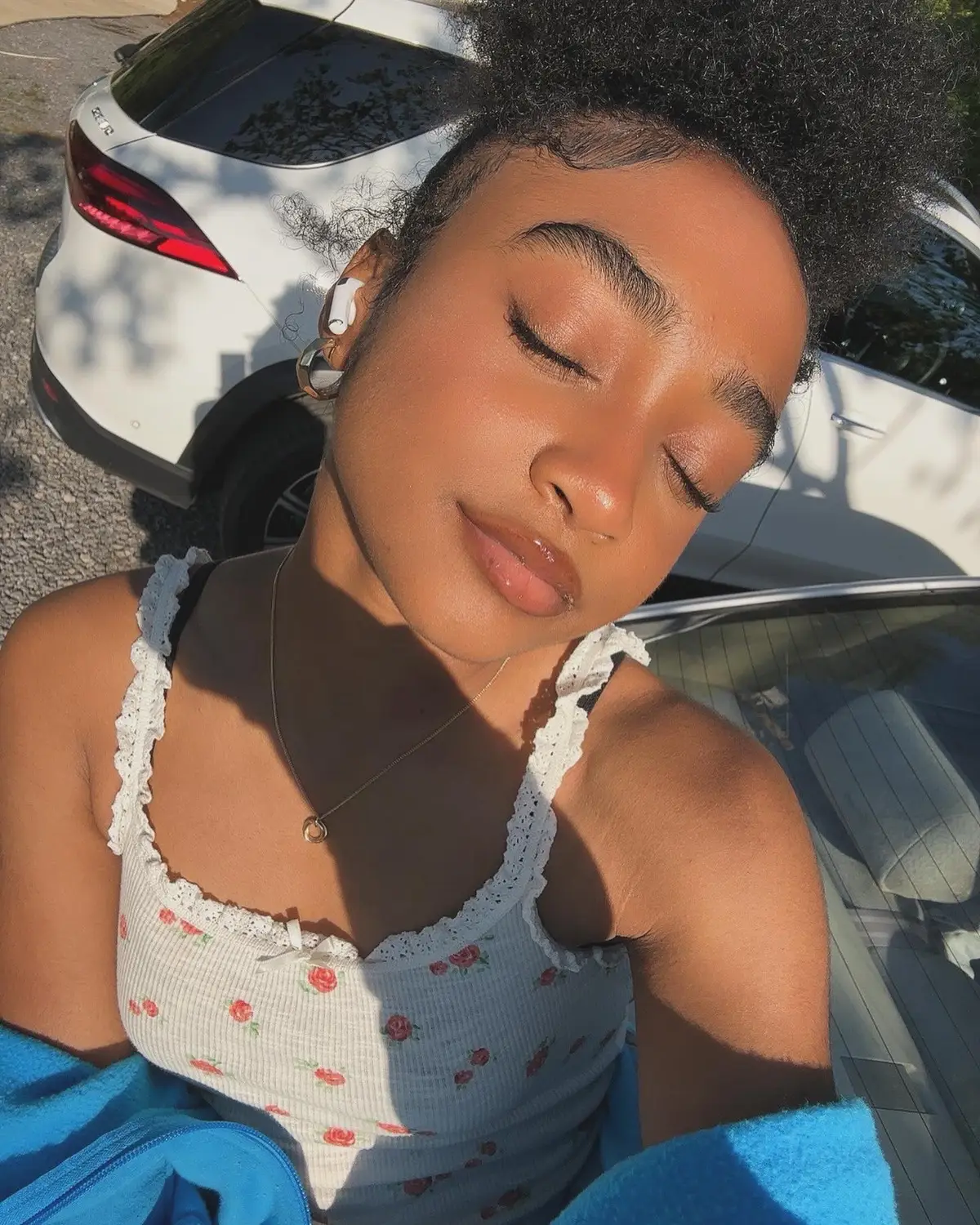feeling uncomfortable is okay, authenticity really is everything. #taylorrussell 