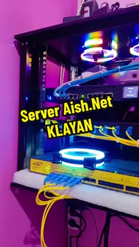 Server Aish.Net Klayan Kerer Hore . . . #ftth #internetstabil #rtrwnetindonesia #fiberoptics #mikrotik #fyp #fypシ゚viral #fypage 