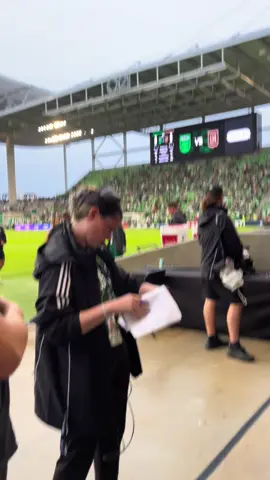 What an honor to be invited to sing “Lift Every Voice” (Often referred to as The Black National Anthem) at the Austin Fc Game on June 19th celebration! I dedicate this performance to Lyndsey Vicknair and  Ara Duke! Rest in Power!✊🏾🙏🏾