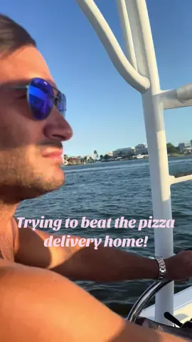 Trying to beat the Pizza Delivery home!!! Lol #orangebeach#pensacolabeach#pizzadelivery#weseesharks#sharks